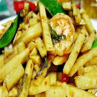 หน่อไม้ผัดพริกแกงกุ้ง